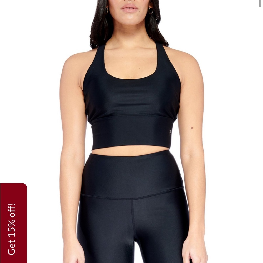 Black sports bra